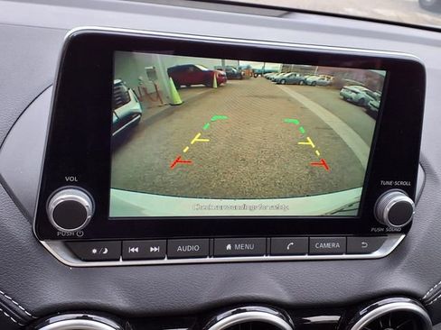 Used 2024 Nissan Sentra SV FWD image 6