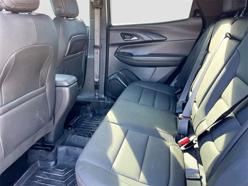 Used 2024 Chevrolet TrailBlazer RS w/ Driver Confidence Package image 23