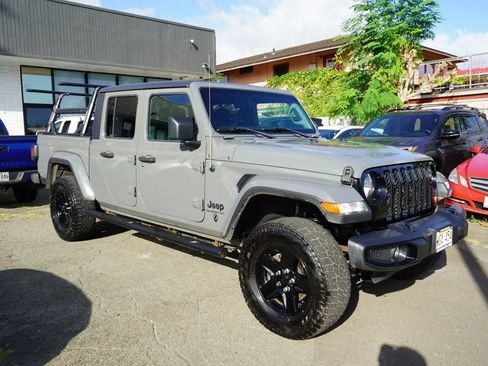 Used 2021 Jeep Gladiator Sport AWD/4WD image 4