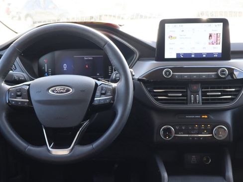 Used 2024 Ford Escape Active image 14