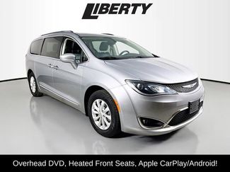 Used 2019 Chrysler Pacifica Touring-L image 1