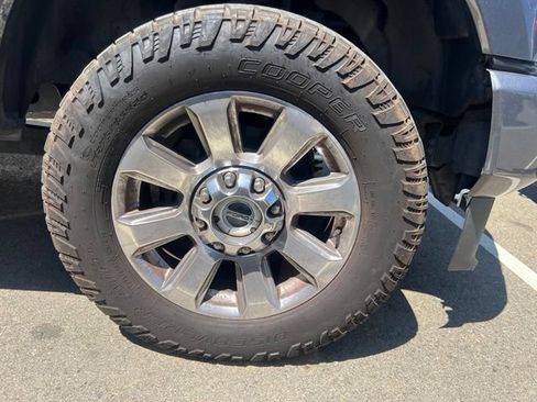 Used 2022 Ford F250 Platinum AWD/4WD image 4
