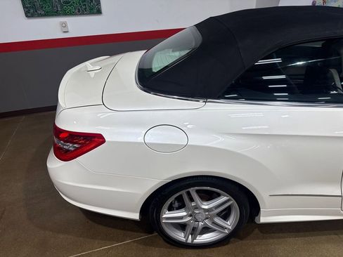 Used 2011 Mercedes-Benz E 550 Cabriolet image 39