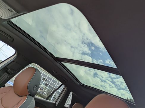 New 2026 Volkswagen Tiguan SEL R-Line image 22