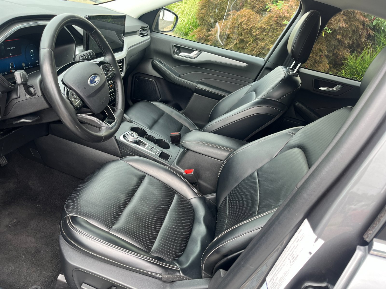 Used 2024 Ford Escape Platinum AWD/4WD image 10
