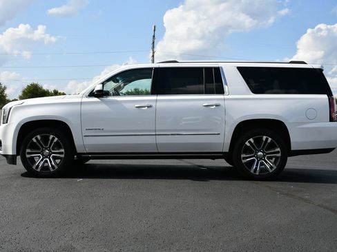 Used 2019 GMC Yukon XL Denali w/ Denali Ultimate Package AWD/4WD image 4