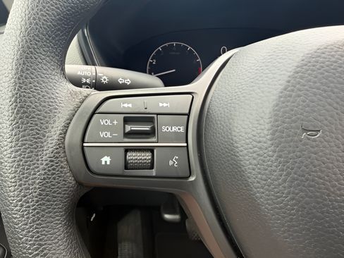 Certified 2024 Honda CR-V EX image 13
