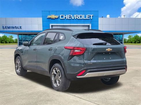 New 2026 Chevrolet Trax LT w/ Driver Confidence Package image 3