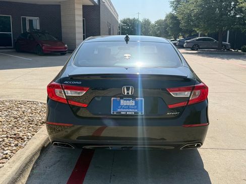 Used 2021 Honda Accord Sport image 4