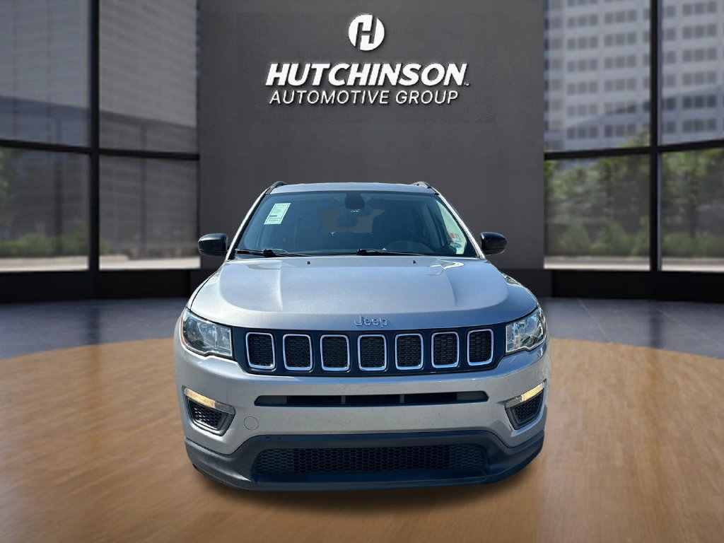 Used 2018 Jeep Compass Sport FWD image 2