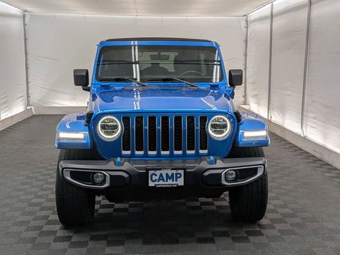 Used 2022 Jeep Wrangler Unlimited Sahara w/ Cold Weather Group image 9