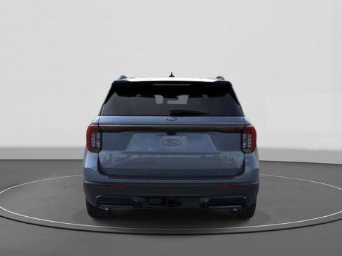New 2026 Ford Explorer ST-Line RWD image 5