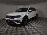 Used 2024 Volkswagen Tiguan SE image 3