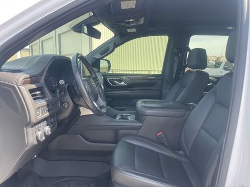 Used 2021 Chevrolet Tahoe Z71 w/ Z71 Signature Package AWD/4WD image 21