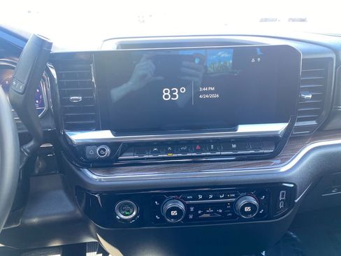 Used 2024 Chevrolet Silverado 1500 LT AWD/4WD image 17