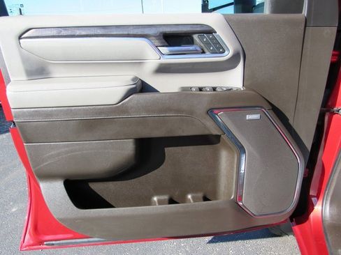 Used 2024 Chevrolet Silverado 2500 LTZ w/ LTZ Plus Package image 10