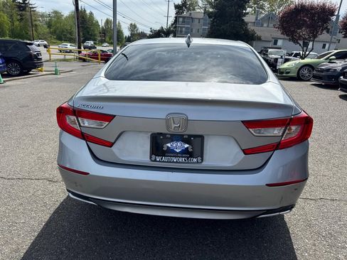 Used 2018 Honda Accord LX image 7