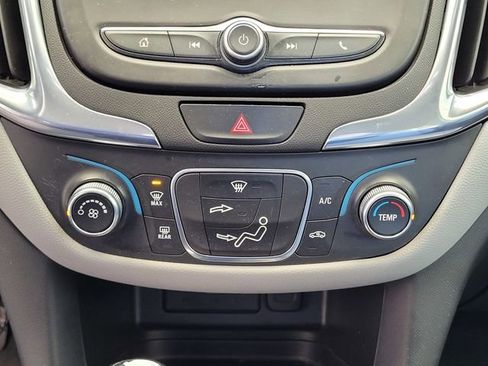 Used 2020 Chevrolet Equinox LS image 25