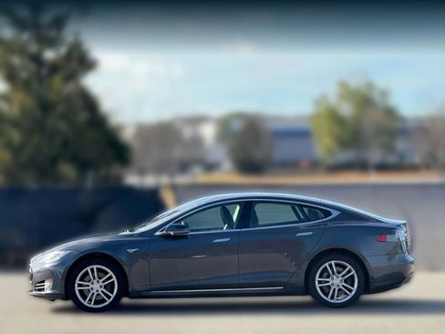 Used 2015 Tesla Model S 85D image 8