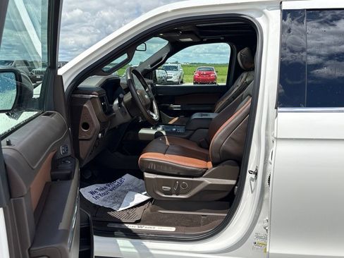 Used 2022 Ford Expedition Max King Ranch AWD/4WD image 33