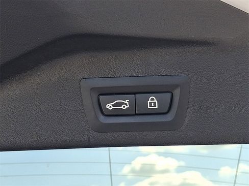 Used 2020 BMW X5 xDrive40i w/ Convenience Package image 28