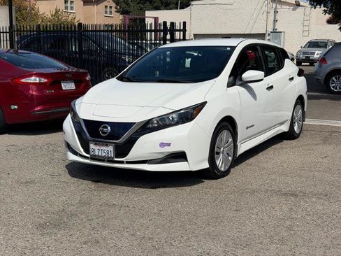Used 2019 Nissan Leaf S w/ S Charge Package FWD image 1