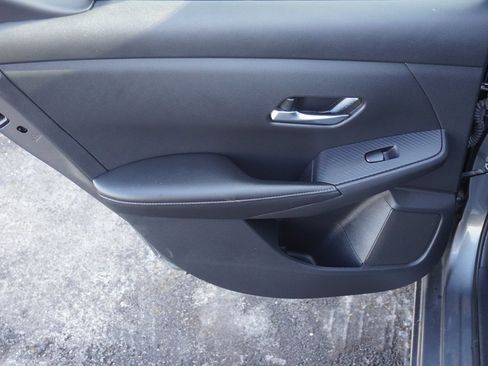 Used 2023 Nissan Sentra SV image 21