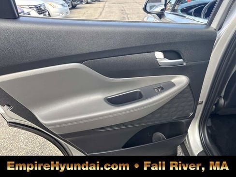 Used 2023 Hyundai Santa Fe SEL image 17