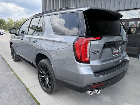 Used 2022 GMC Yukon Denali w/ Advanced Technology Package AWD/4WD image 7