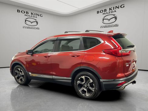 Used 2019 Honda CR-V Touring image 3