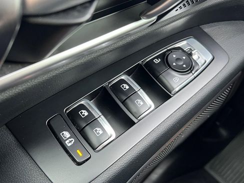 Used 2025 Kia Telluride S image 44