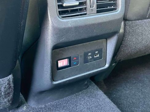 Used 2021 Nissan Rogue SL w/ Premium Package image 13