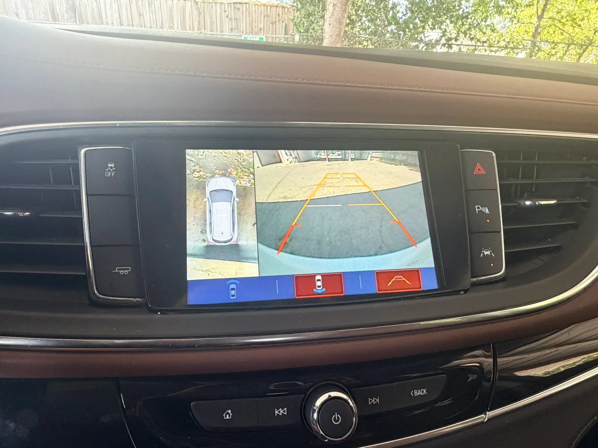Used 2018 Buick Enclave Avenir w/ Avenir Technology Package FWD image 15