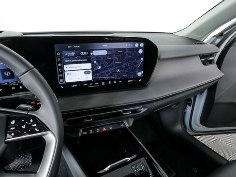 New 2026 Audi Q3 quattro 2.0T image 13