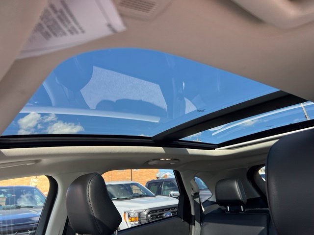 Certified 2024 Ford Edge SEL w/ Convenience Package AWD/4WD image 18
