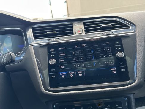 Certified 2024 Volkswagen Tiguan SE R-Line AWD/4WD image 62