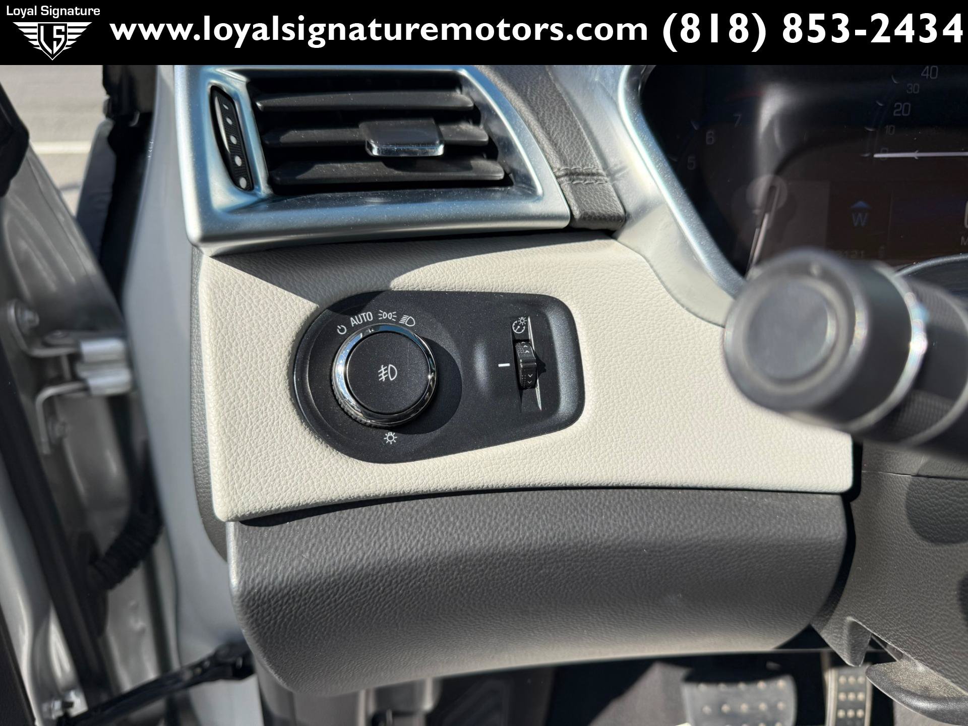 Used 2015 Cadillac SRX Premium w/ Driver Assist Package AWD/4WD image 24