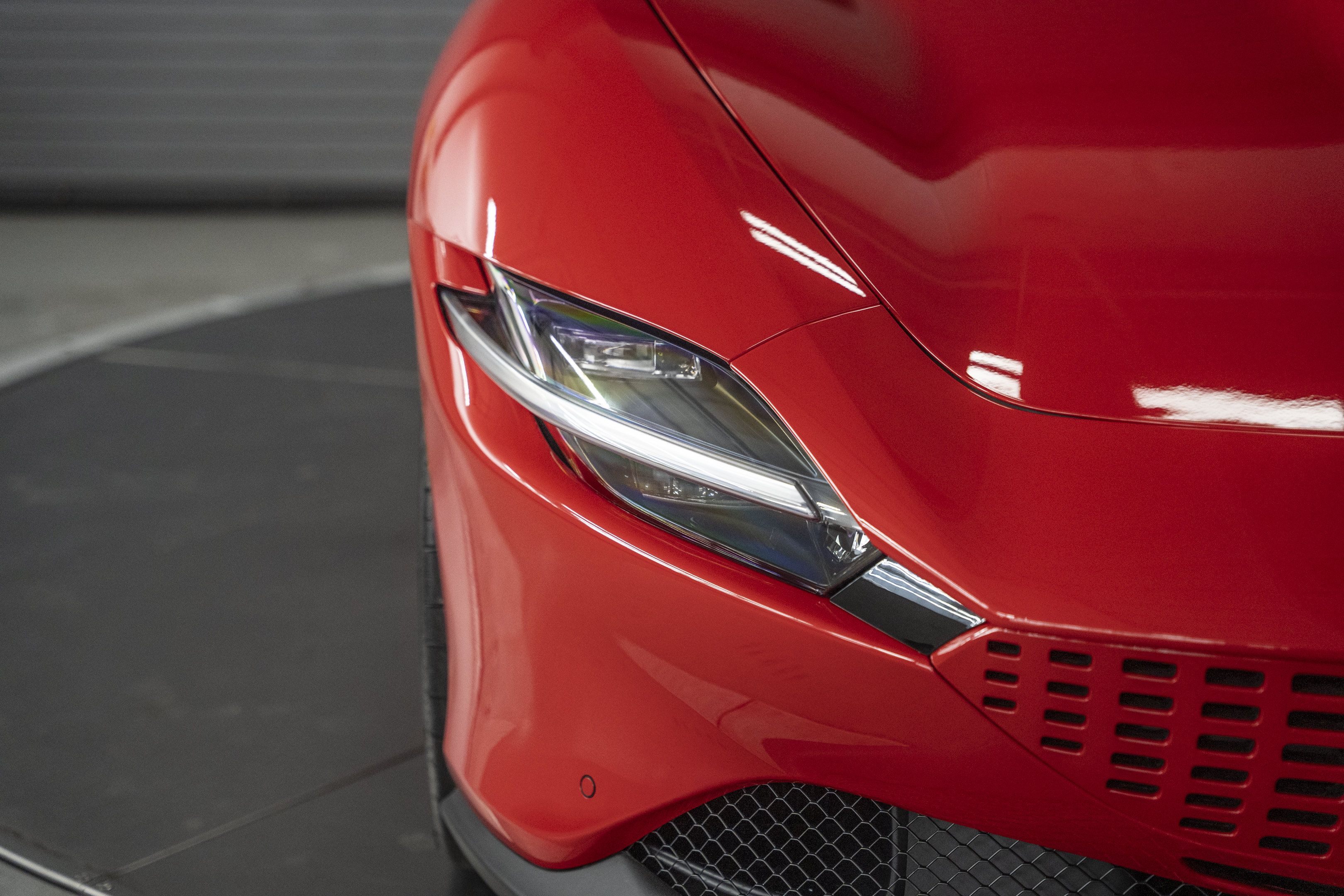 Used 2026 Ferrari Roma Spider RWD image 14