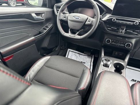 Used 2025 Ford Escape ST-Line AWD/4WD image 24