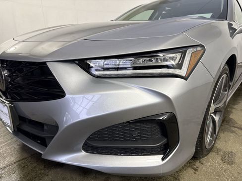 Certified 2025 Acura TLX w/ Technology Package image 30