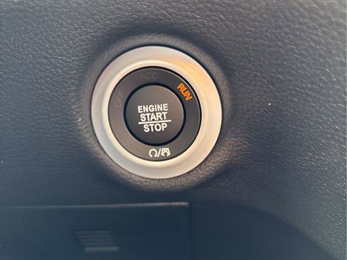 New 2026 Chrysler Pacifica Select image 19