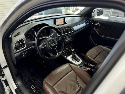 Used 2016 Audi Q3 2.0T Premium Plus w/ Technology Package AWD/4WD image 4