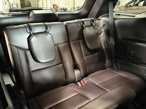 New 2026 Ford Explorer Platinum w/ LUX Leather Package AWD/4WD image 30