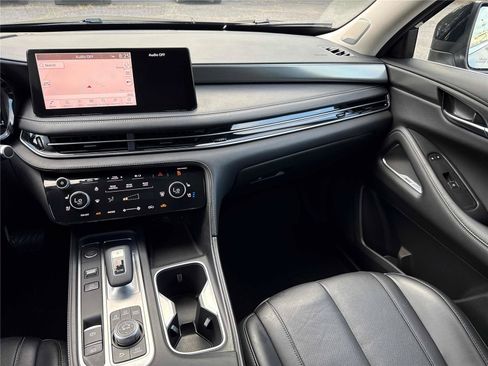 Used 2025 INFINITI QX60 Luxe FWD image 15