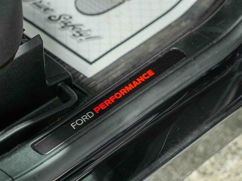 Used 2023 Ford Edge ST image 18