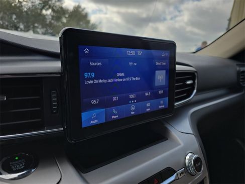 Used 2021 Ford Explorer XLT w/ Equipment Group 202A image 21