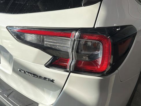 Certified 2025 Subaru Outback Premium w/ Popular Package #1A image 32