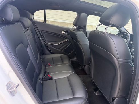 Used 2019 Mercedes-Benz GLA 250 4MATIC image 27