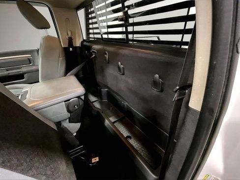 Used 2017 RAM 1500 Classic SLT image 20