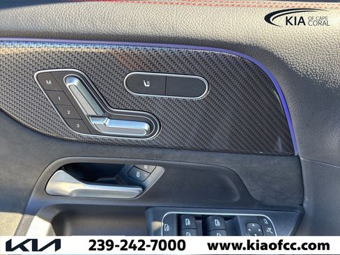 Used 2024 Mercedes-Benz GLB 250 image 17